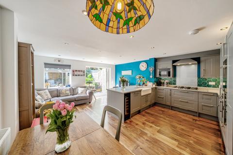 Guibal Road, Lee, London, SE12 5 bed terraced house for sale