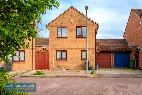 Hughes Close, Bridgwater 3 bed link detached house for sale