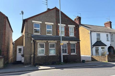 Lawn Lane, Hemel Hempstead 1 bed apartment for sale