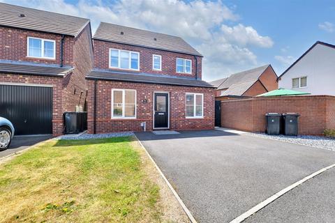 Reapers Close, Nuneaton CV10 3 bed detached house for sale