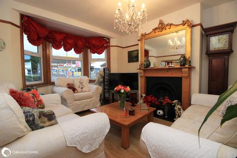Canterbury Road, Birchington, Kent, CT7 3 bed semi