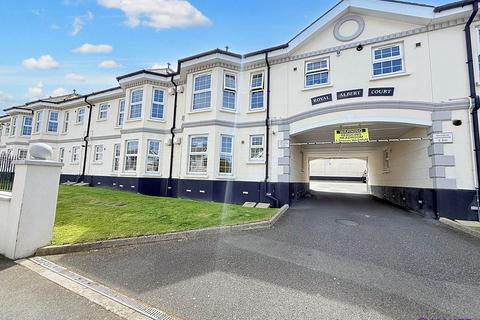 New Road, Saltash PL12 2 bed apartment for sale