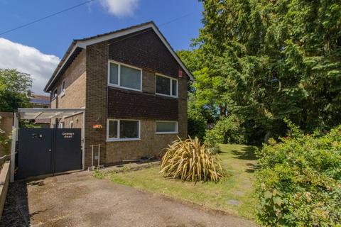 Grange Road, Broadstairs, Kent, CT10 3 bed detached house for sale