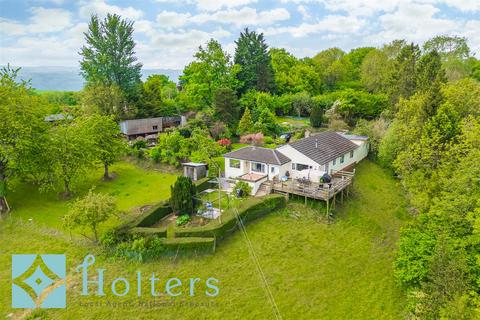 Newtown SY16 3 bed detached bungalow for sale