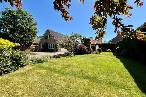 Beverley Road, South Cave, Brough 3 bed detached house for sale