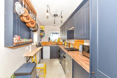 Wick Street, Littlehampton BN17 2 bed end of terrace house for sale