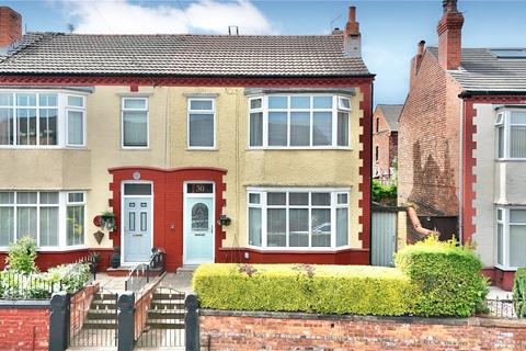 Greenway Road, Devonshire Park... 3 bed semi