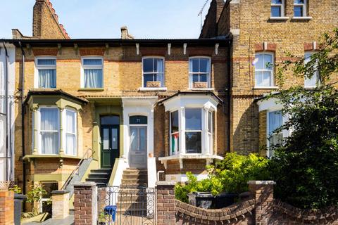 Sandringham Road, London, E8 4 bed terraced house for sale