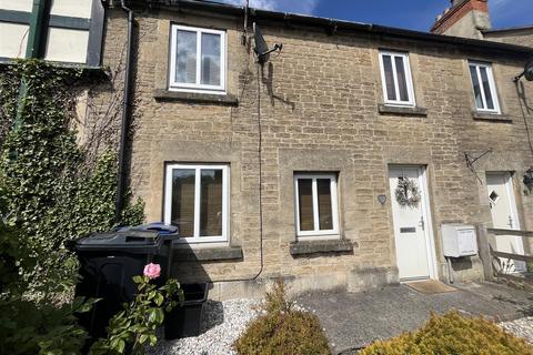 Marshfield Road, Chippenham 2 bed terraced house for sale
