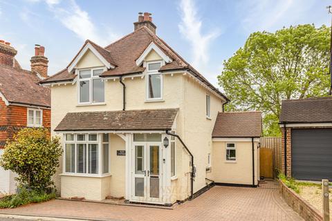 North Lane, East Grinstead RH19 3 bed detached house for sale