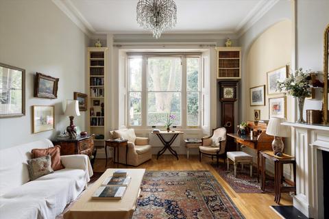 Cornwall Gardens, South Kensington SW7 2 bed flat for sale