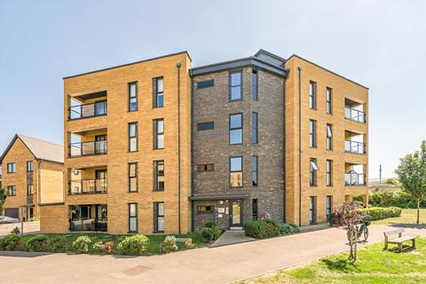 Tala Close, Surbiton KT6 2 bed flat for sale