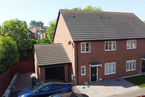 Gardenia Road, Humberstone... 4 bed semi