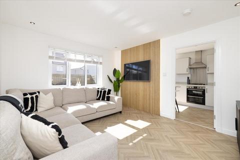 12 Keggie Crescent, Edinburgh, EH17 3 bed semi