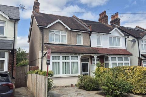 Taylor Road, Wallington 4 bed semi