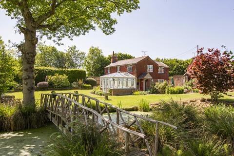 Hellingly, Hailsham 4 bed detached house for sale