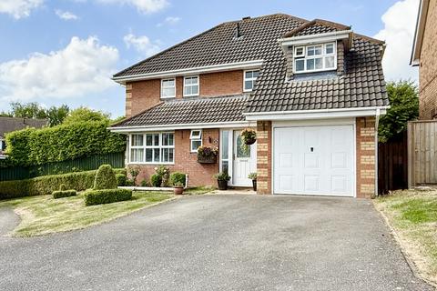 Humphries Drive, Brackley 4 bed detached house for sale