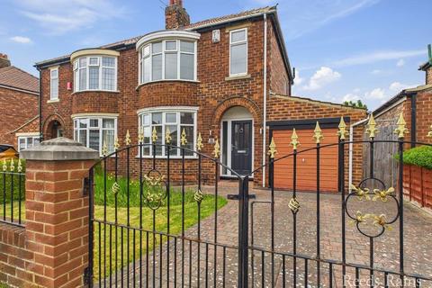 Derwentwater Avenue, North Yorkshire TS5 3 bed semi