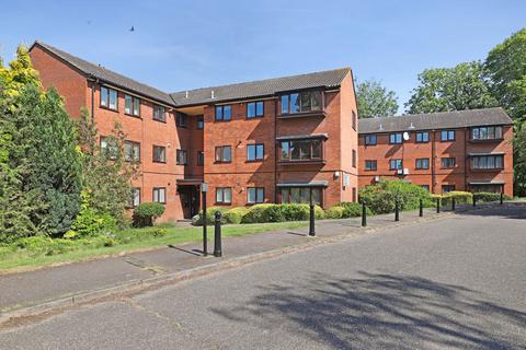 Church Road, Buckhurst Hill, IG9 2 bed apartment for sale
