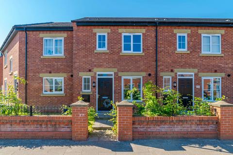 Plank Lane, Leigh WN7 3 bed terraced house for sale