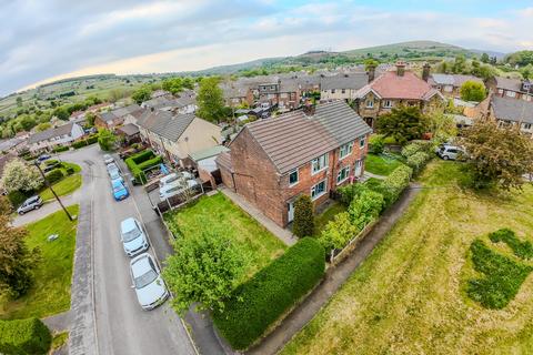 Poplar Avenue, New Mills, SK22 2 bed semi