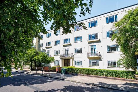 Lansdowne Way, Vauxhall, London, SW8 2 bed flat for sale