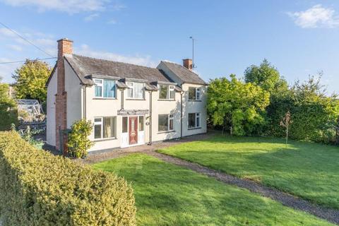 Kingsland, Leominster 3 bed detached house for sale