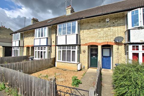 Cambridge CB4 3 bed terraced house for sale