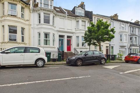 Warleigh Road, Brighton, BN1 4NS 1 bed flat for sale