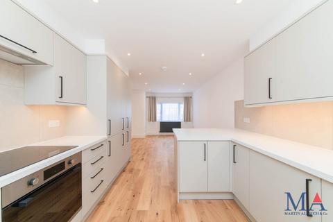 Gibbons Close, Borehamwood 4 bed terraced house for sale