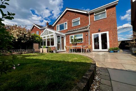 Park Road Barnstone Vale of Belvoir 4 bed detached house for sale