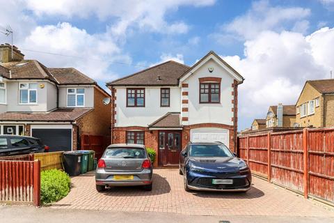 Knutsford Avenue, Watford WD24 4 bed detached house for sale