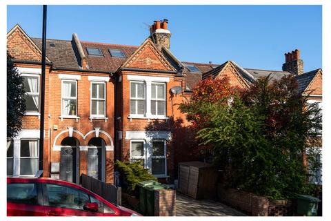 Dunstans Road, London 2 bed apartment for sale