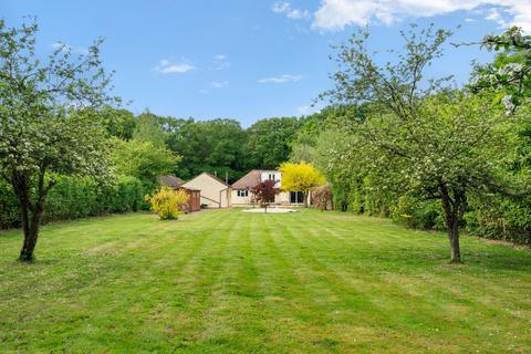 Green Lane, West Horsley, GU23 3 bed detached house for sale