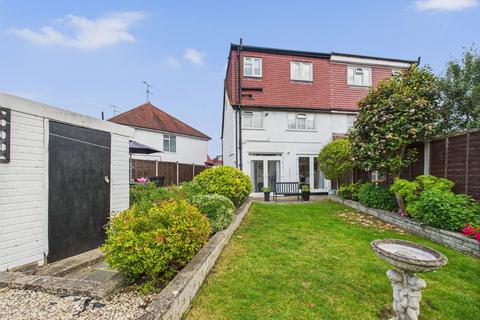 5 bedroom semi-detached house for sale