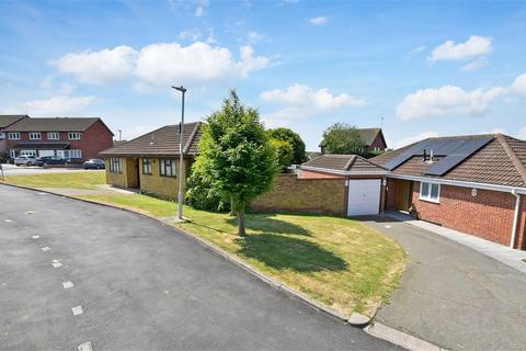 Bannister Green, Wickford SS12 2 bed detached bungalow for sale