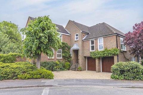 Agars Place, Datchet SL3 5 bed detached house for sale