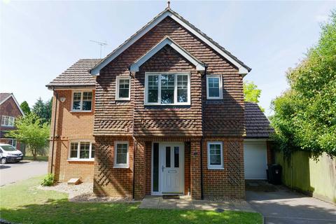 The Laurels, Reading RG5 4 bed detached house for sale