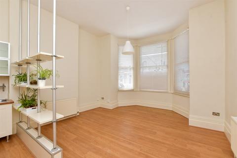 Edgar Road, Cliftonville, Margate, Kent 2 bed ground floor flat for sale