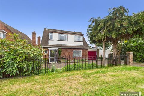 Church Road, Reading RG6 3 bed detached house for sale