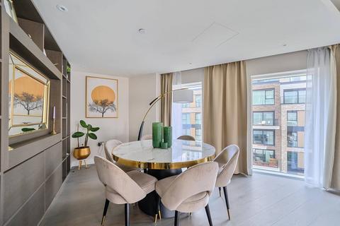 Chelsea Creek, Imperial Wharf... 2 bed flat for sale