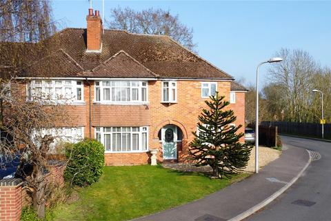 5 bedroom semi-detached house for sale
