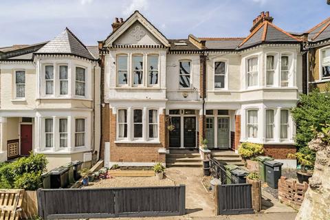 Harborough Road, London SW16 2 bed maisonette for sale