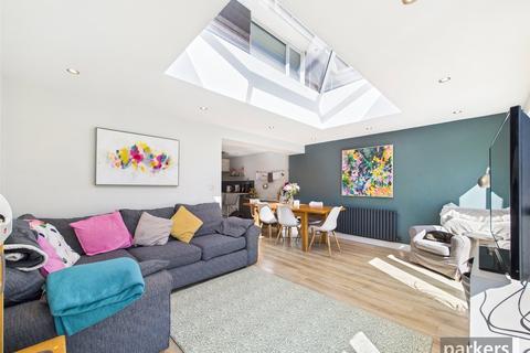 Vauxhall Drive, Reading RG5 4 bed terraced house for sale