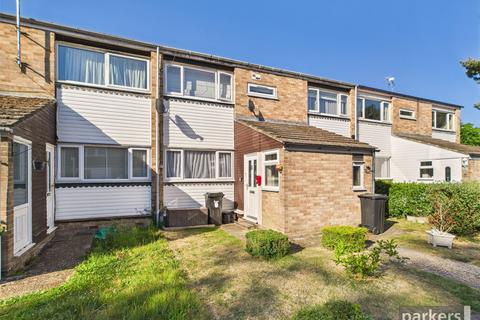 Wallace Close, Reading RG5 2 bed maisonette for sale