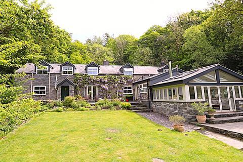 Pantperthog SY20 4 bed detached house for sale
