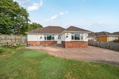 Pheby Road, Basingstoke 3 bed detached bungalow for sale