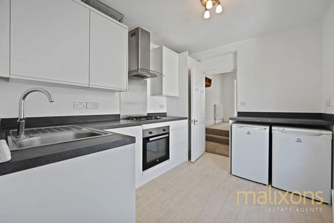 Grove Road, Mitcham CR4 1 bed flat for sale