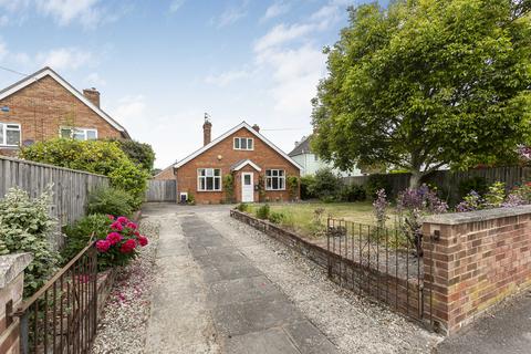 Charlton Road, Wantage, OX12 4 bed detached bungalow for sale