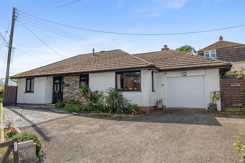 New Park Road, Wadebridge PL27 2 bed detached bungalow for sale